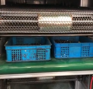 电镀件网带式热泵烘干项目展示